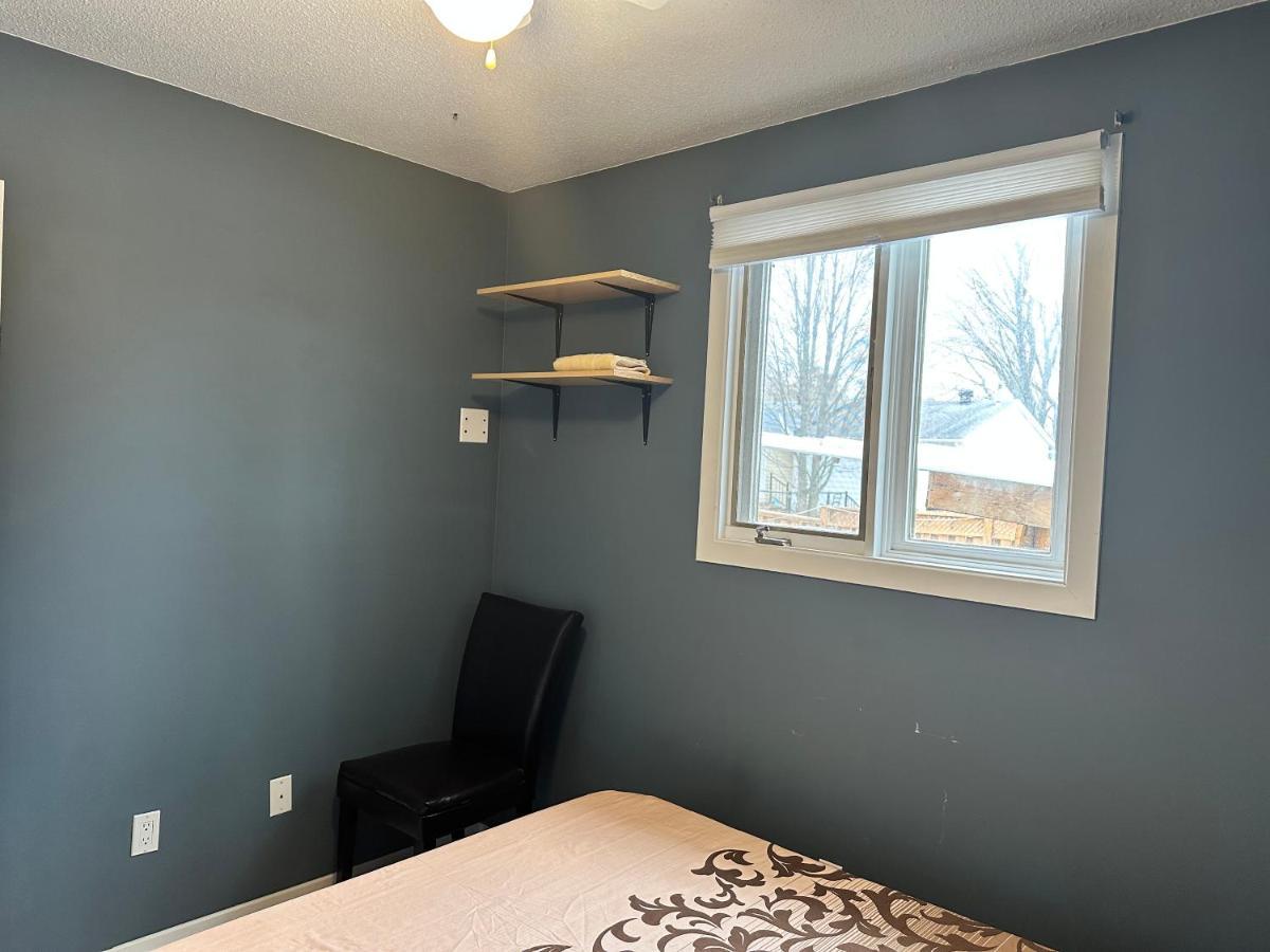 Castlerooms Homestay Ottawa Exterior photo